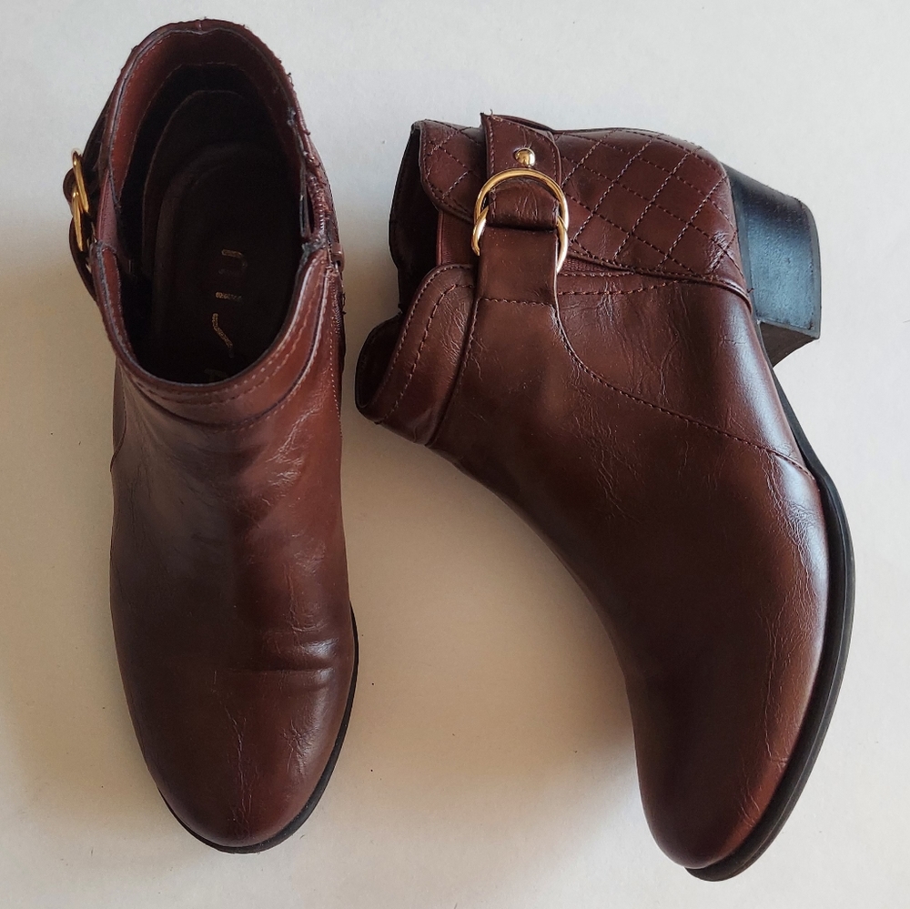 Unisa faux leather ankle boots with small heel